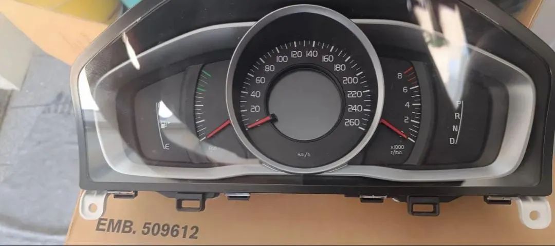 Painel de Volvo XC6064308005758593121