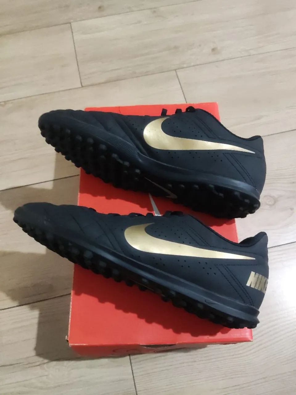 Chuteira Tiempo Chuteira Nike Preta E Dourada Campo Chuteira Nike