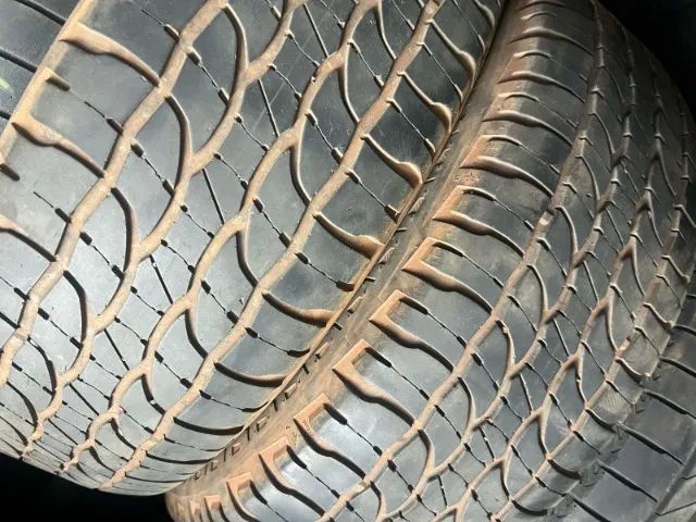Pneu 215/65/16 Michelin  80% Vida Util! - Foto 2