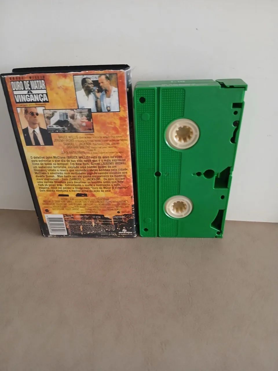 Fita Vhs Duro de Matar 3 A Vingança  - Bruce Willis  - Foto 2