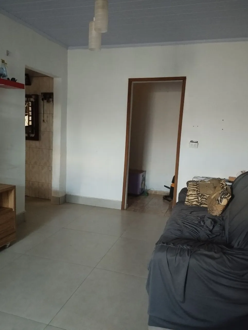 Vendo casa espaçosa escriturada
