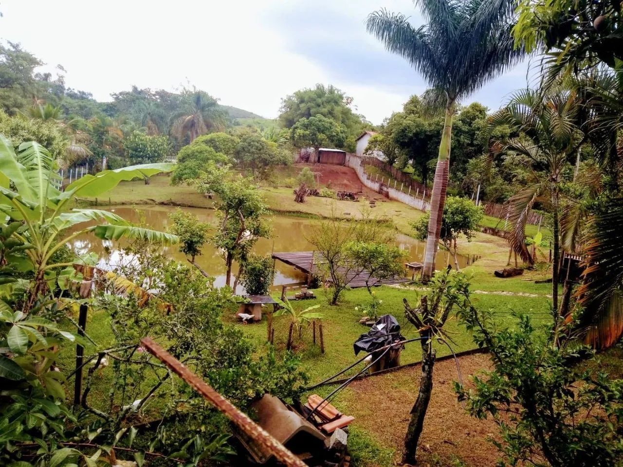 Linda Chácara, com lago particular e piscina - Foto 5