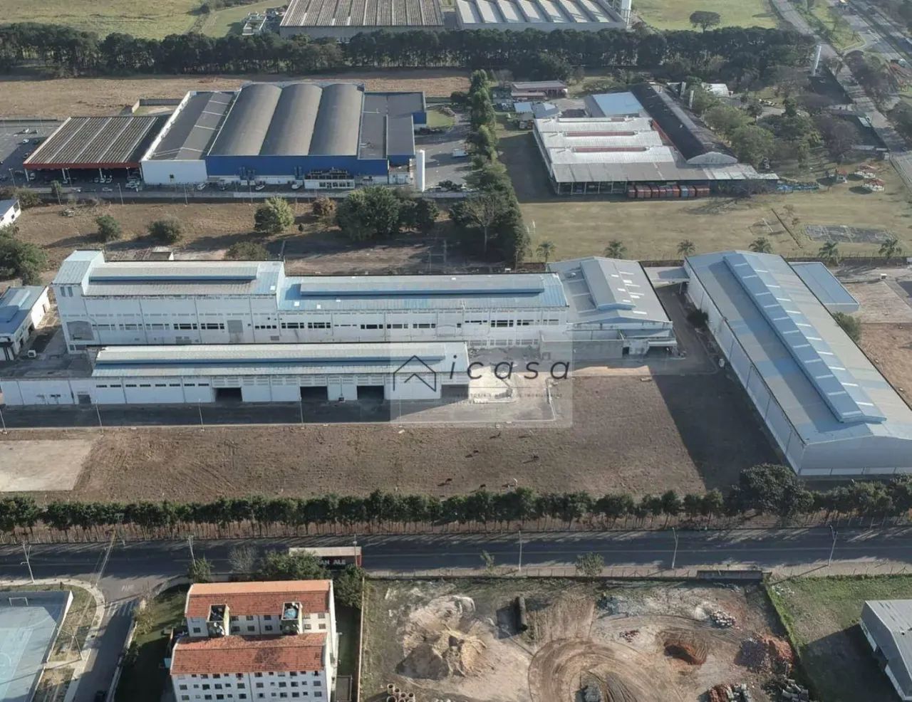 Galpão, 14226 m² A.c e 60.000,00 m2 A.t -Frente Km128 Dutra - Caçapava/SP - Foto 3