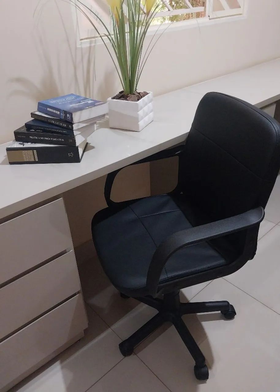 CADEIRA DE ESCRITÓRIO NA CAIXA