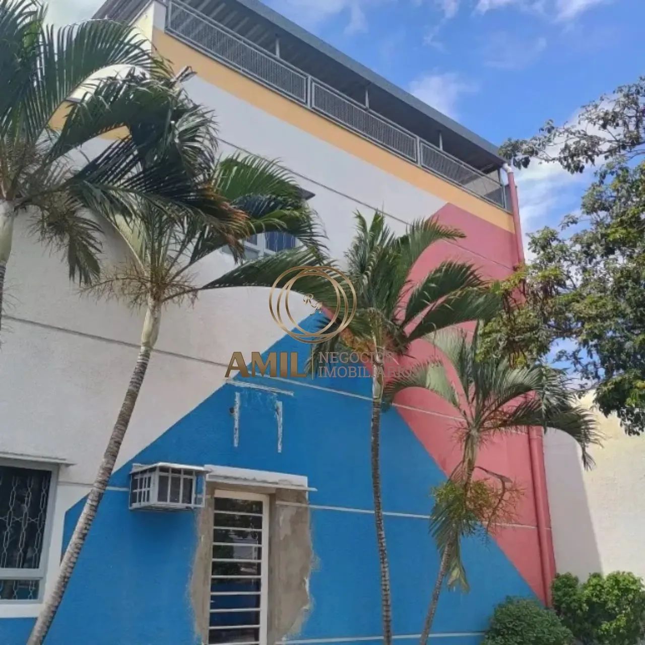 TT Aluga Ponto Comercial, 300 m², 2 Banheiros, 4 Vagas, Cidade Vista Verde - SJC