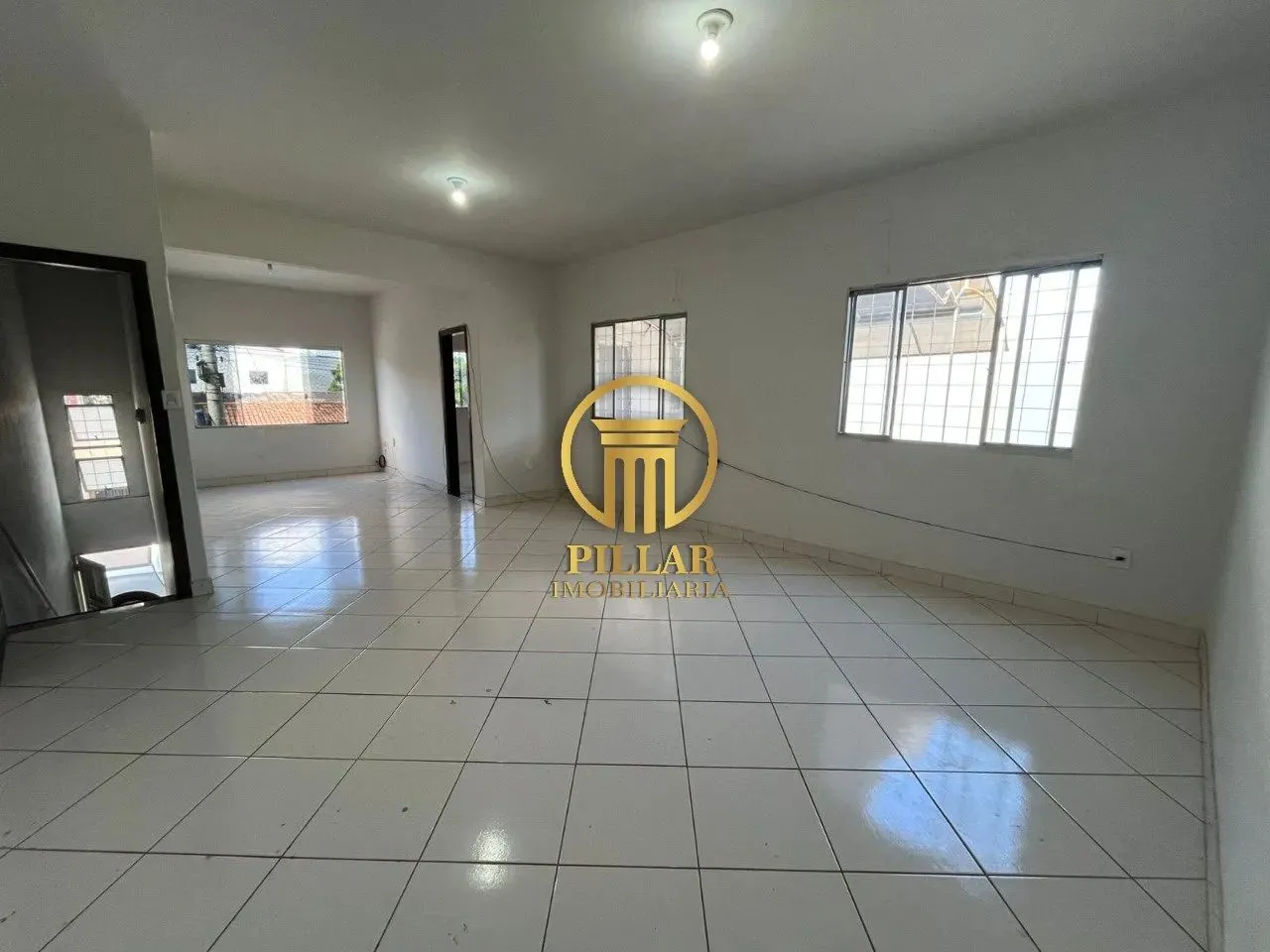 CASA DISPONIVEL PARA LOCAÇÃO NO BAIRRO DOUTOR JÕAO ALVES - MONTES CLAROS/MG 189m²