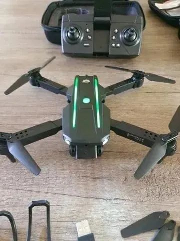 Mini Drone E88 Pro brinquedo *Barato com câmera!64167743240451122