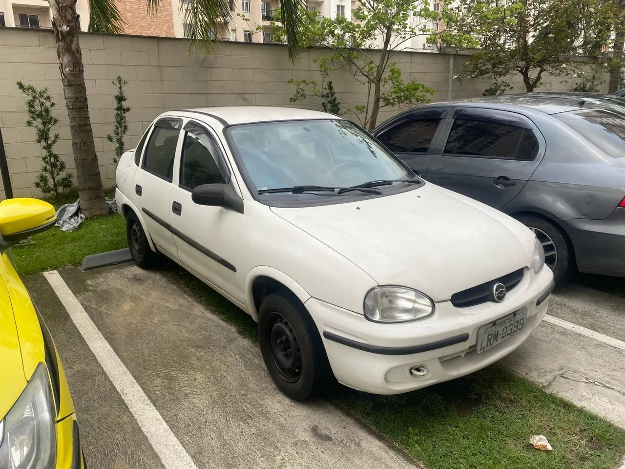 Chevrolet Corsa Corsa Sedan 1.0 MPFI 8V 71cv 4p 2004