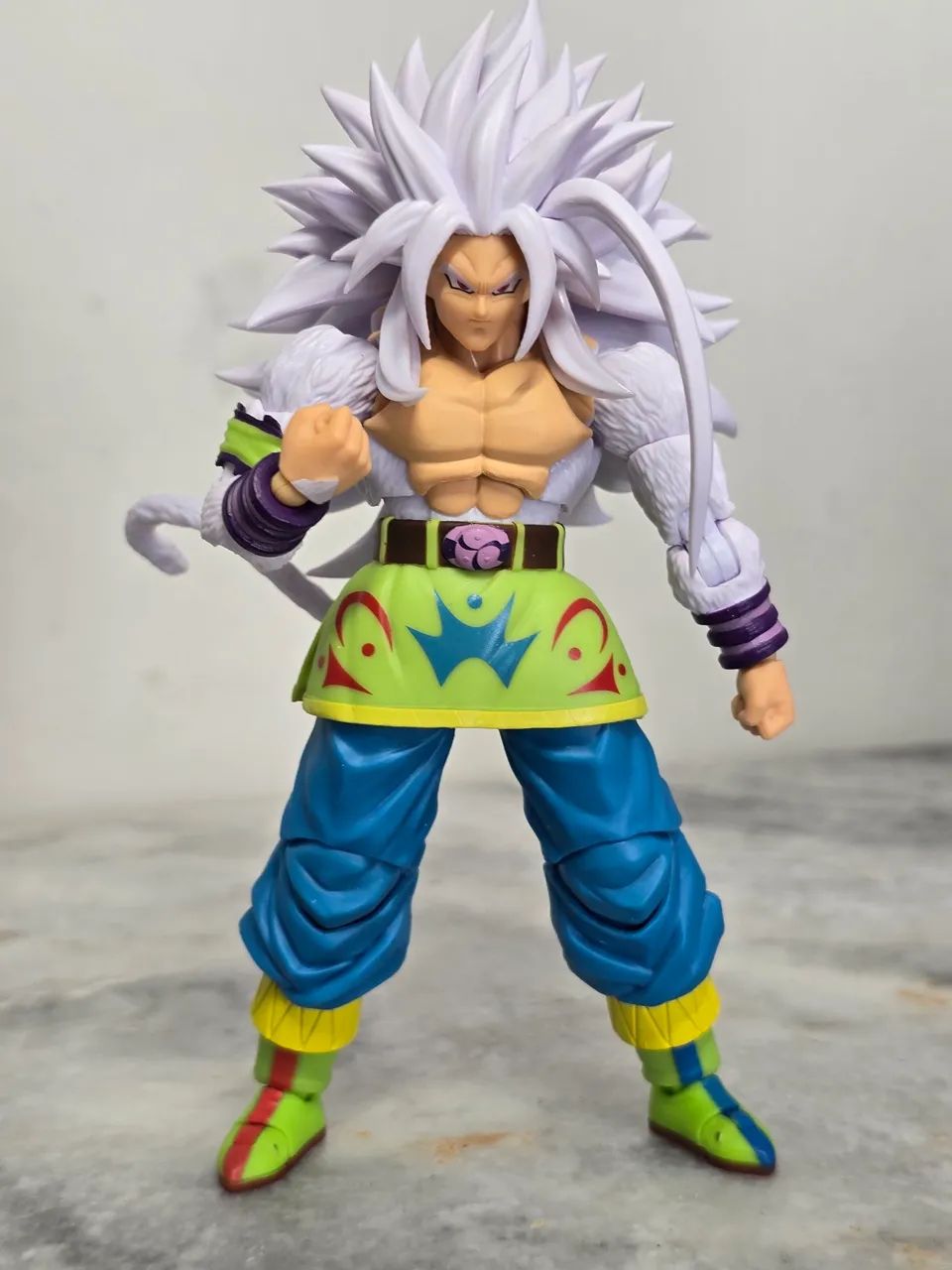 ガーベラ　孫悟空Ssj5 Dragon Ball Goku super sayajin 5 black hole novo - Hobbies e
