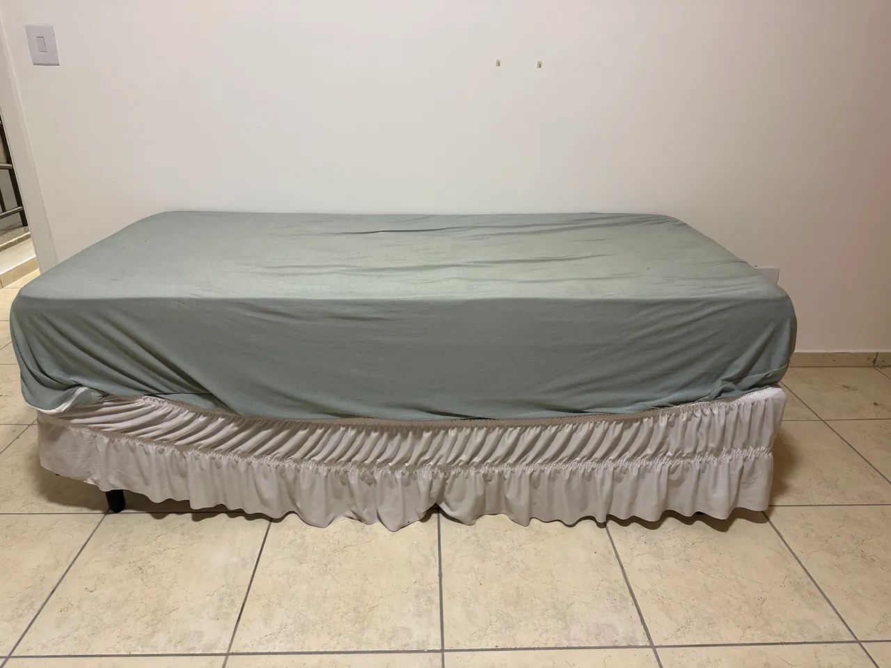 Cama solteiro box 