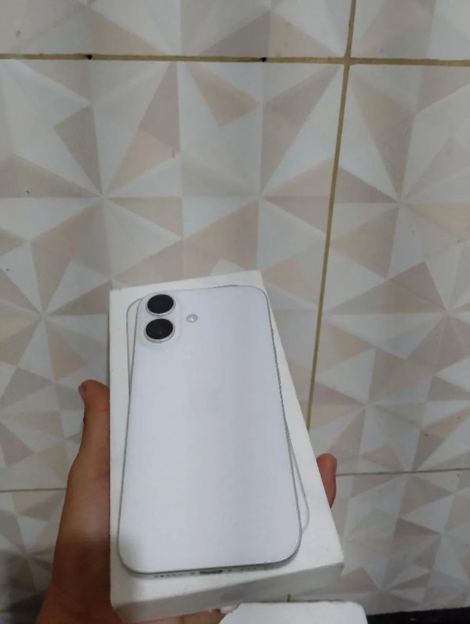 iPhone 16 Branco 128GB - Foto 4