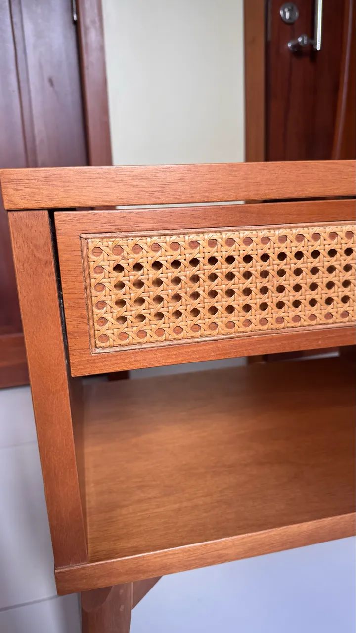 Mesa de Cabeceira Madeira design palhinha ares  - Foto 5