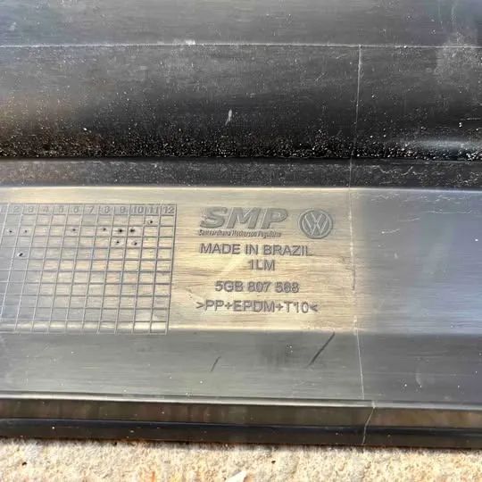 Saia Spoiler Traseiro Volkswagen Golf (2014 a 2018) - Original Usado - Foto 3