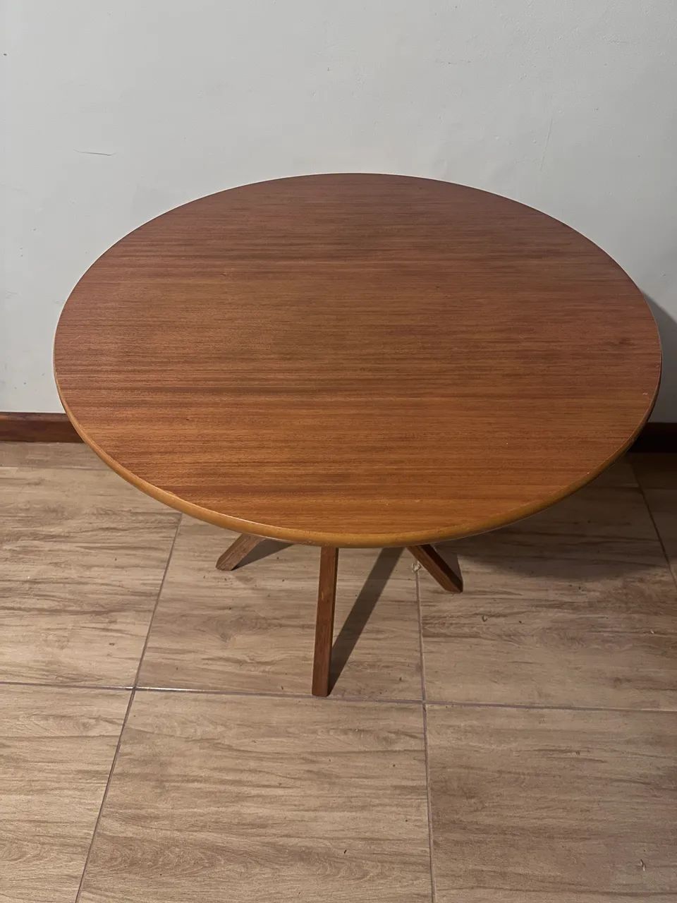Mesa de madeira maciça  - Foto 2