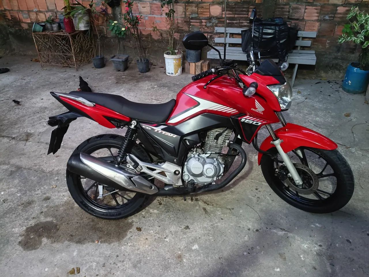 Titan 160 