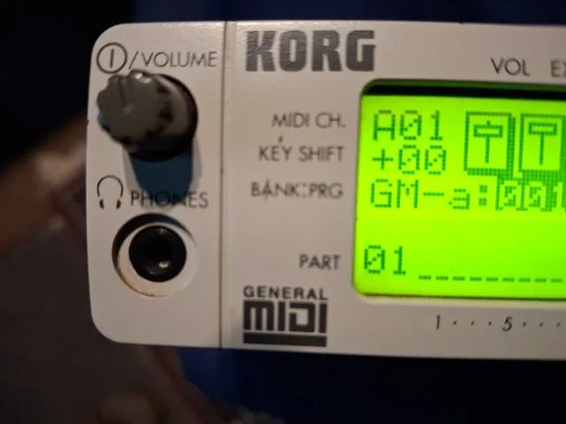 Korg NS5R - Módulo MIDI Profissional | Timbres clássicos Korg dos