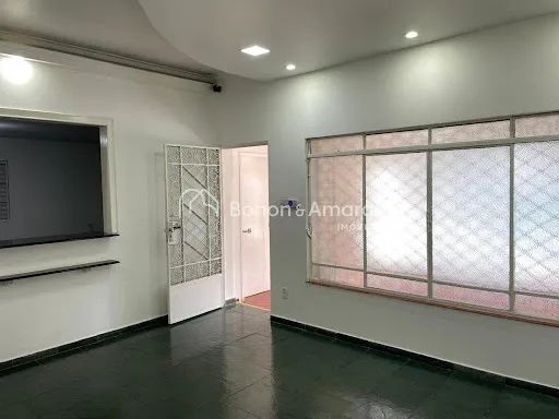 Imóvel com 4 Quartos para alugar, 189m² - Vila Itapura - Foto 3
