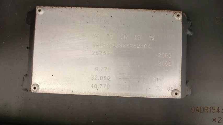 CARRETA RANDON BAÚ 2 EIXOS 2008 / 2008 - Foto 9