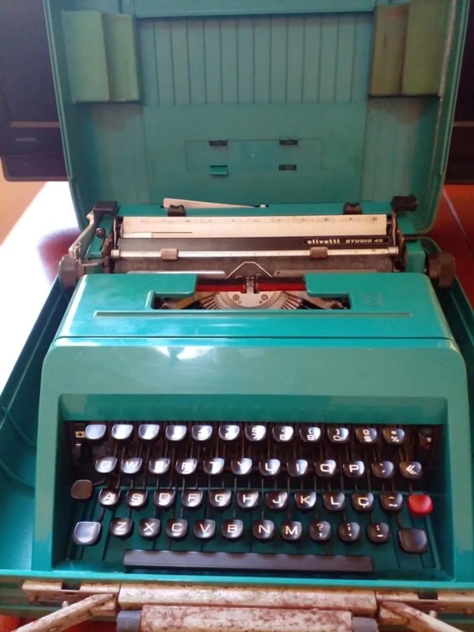 A Elegância Funcional: IMPECÁVEL. Olivetti Studio 45453825935516651520