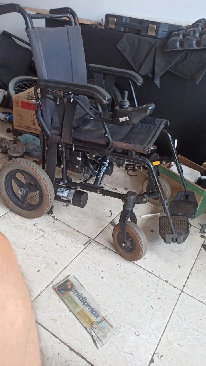 Cadeira motorizada freedom  sem bateria contato ZAP *