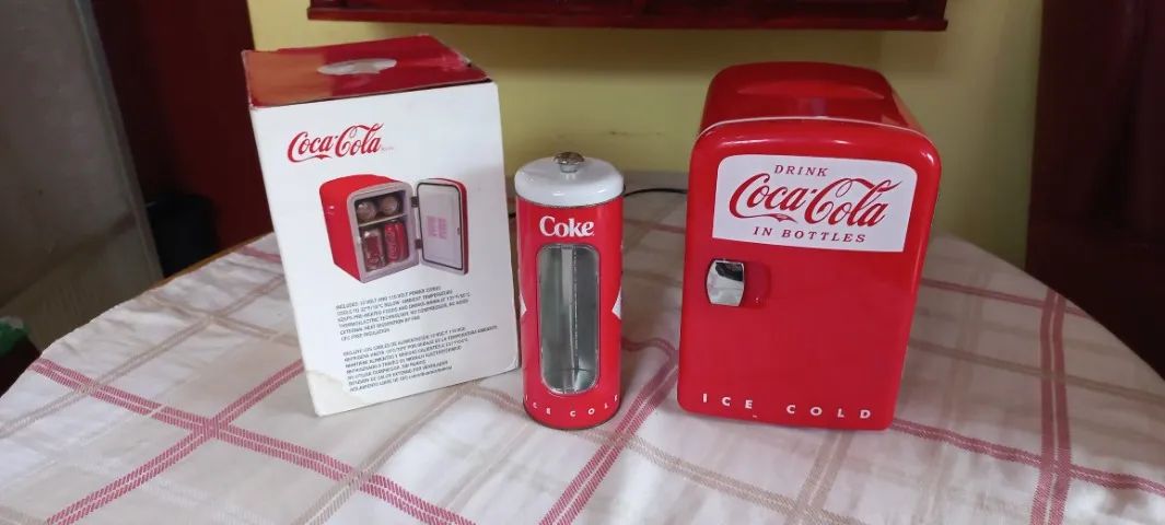 Mini Geladeira Coca Cola - Foto 3