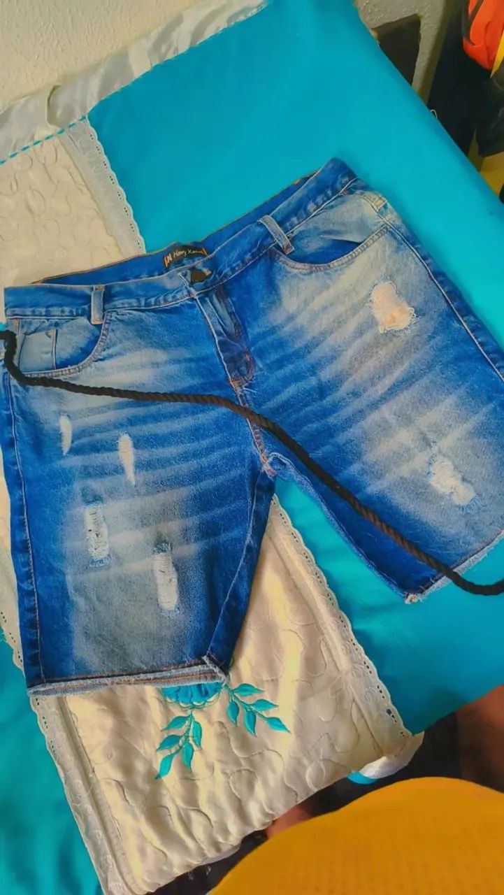 Bermuda jeans com cordão nova
