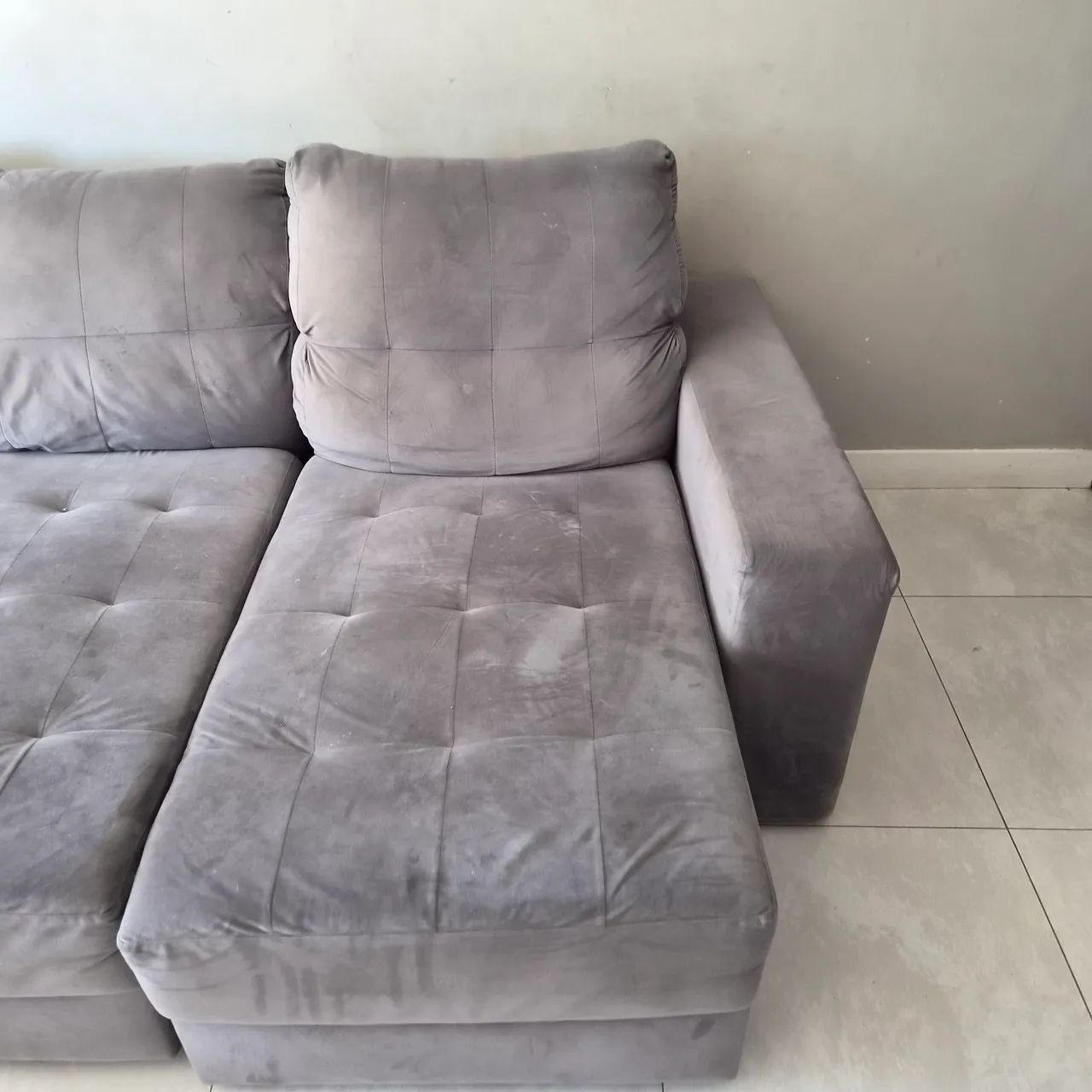 Sofá retrátil cinza de 3 lugares - R$-600,00 - Foto 4