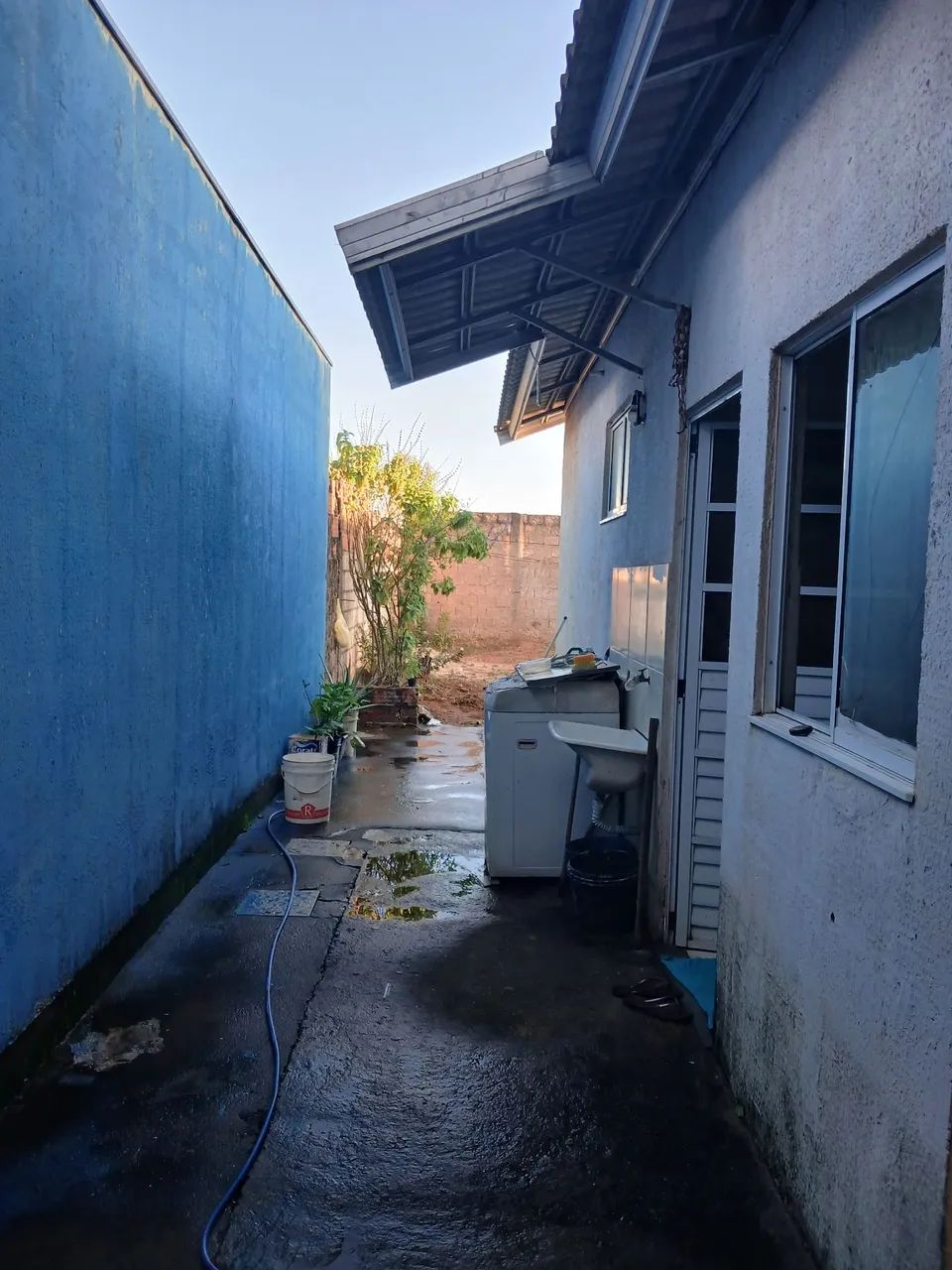 Vendo casa no bairro pequis - Foto 2