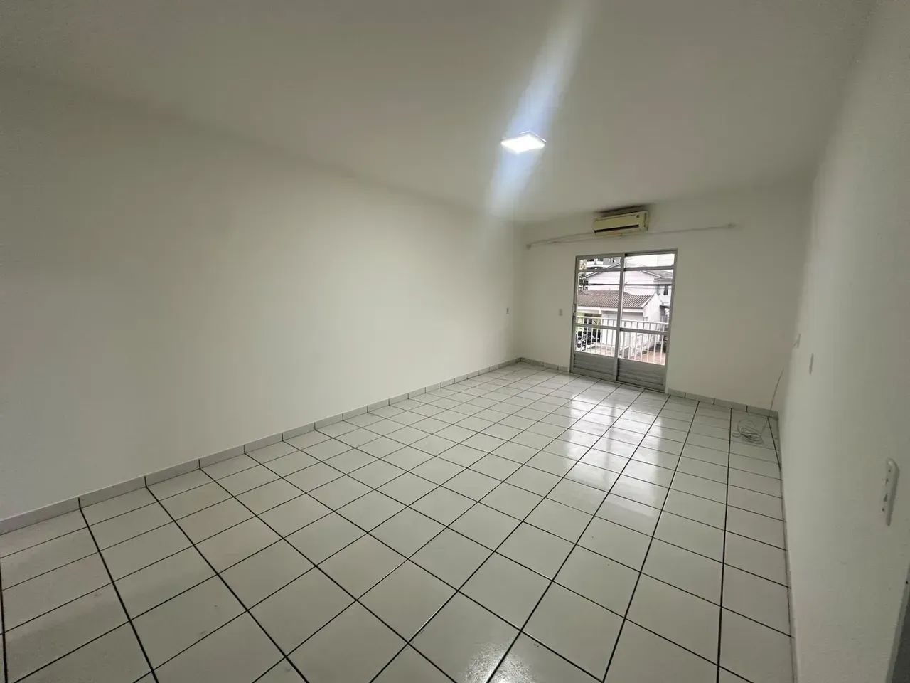 Imóvel para aluguel com 90 metros quadrados com 2 quartos em Centro - Palhoça - SC - Foto 3