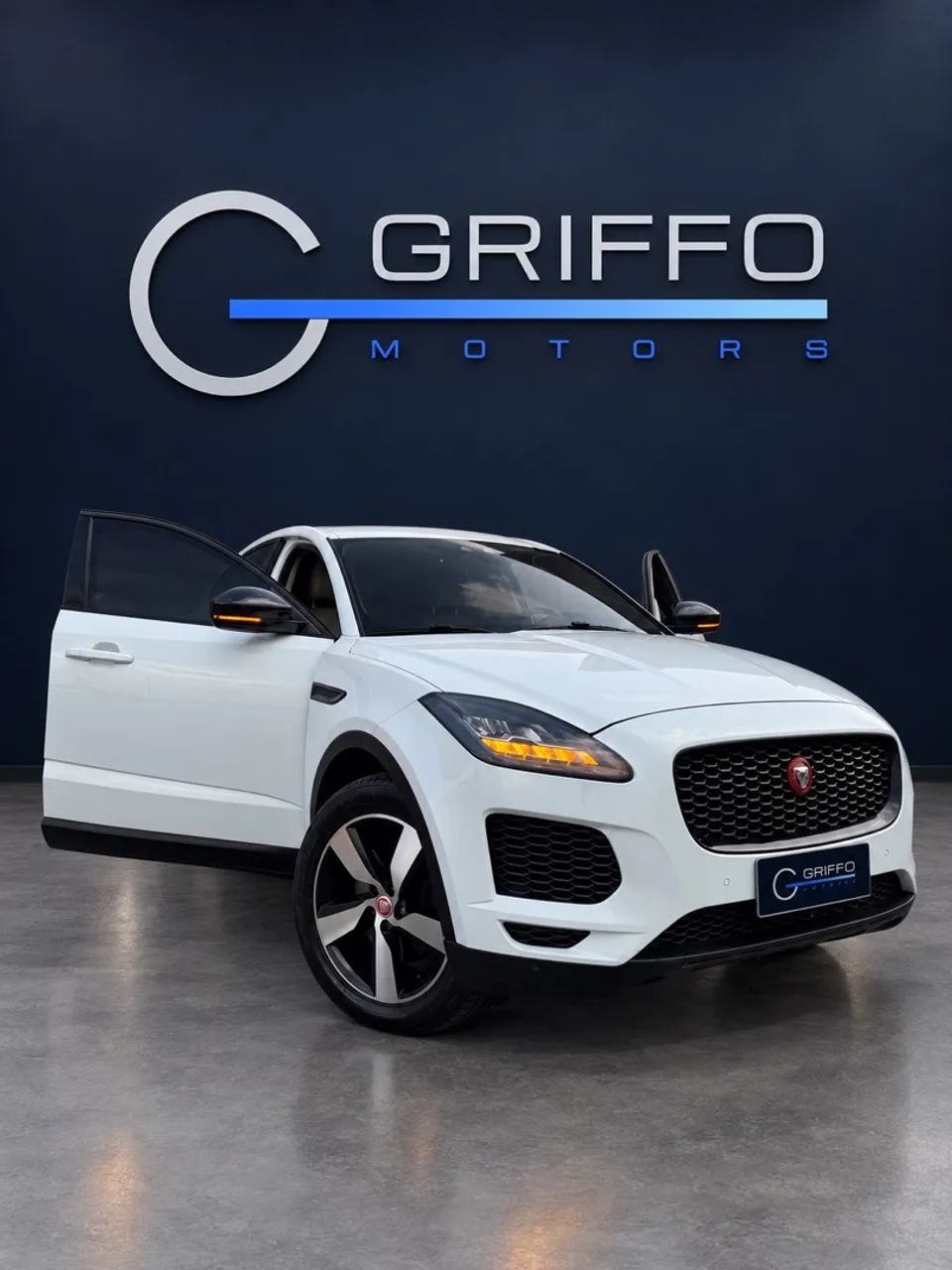 Jaguar E-Pace R-dynamic S 2.0 AWD 249cv Aut. 2019 - Foto 2
