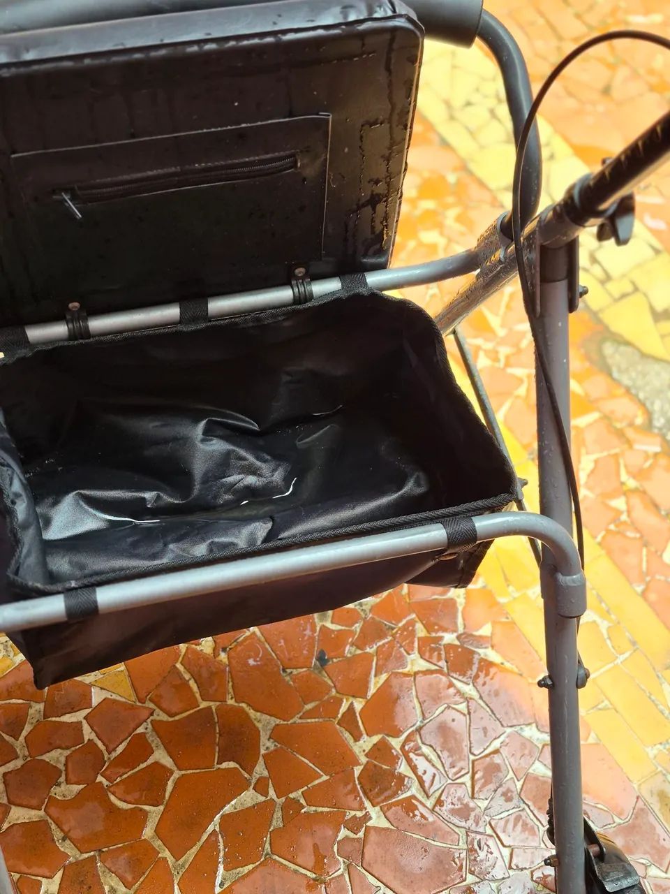 Andador mobil  e com bolsas - Foto 3