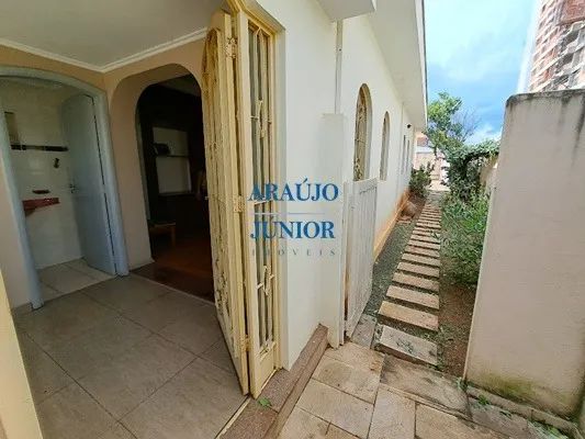 CASA PARA VENDER EM ÓTIMA LOCALIZAÇÃO, COM PISCINA E HIDRO - Foto 5