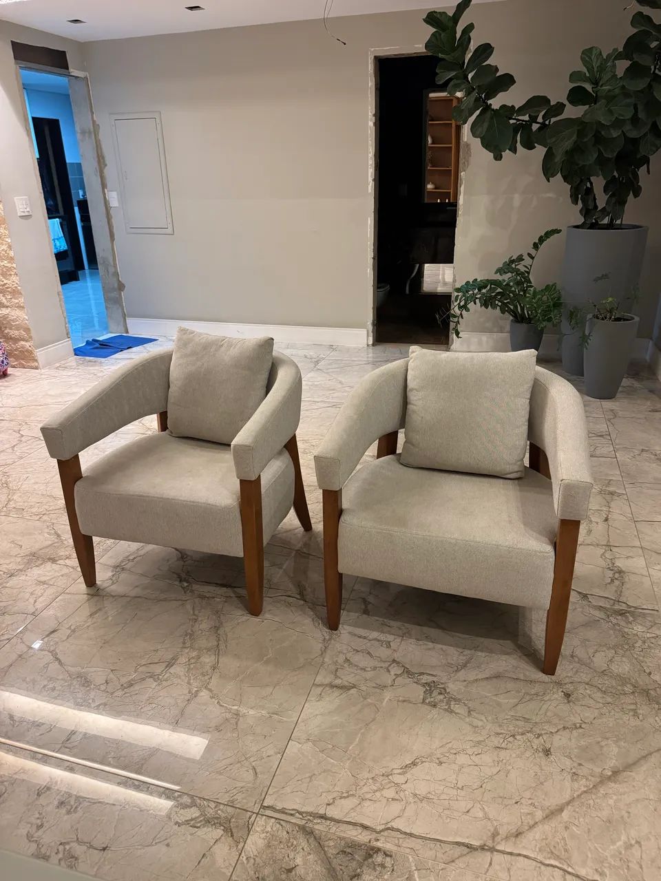 POLTRONA - TECIDO EM LINHO  - Foto 3