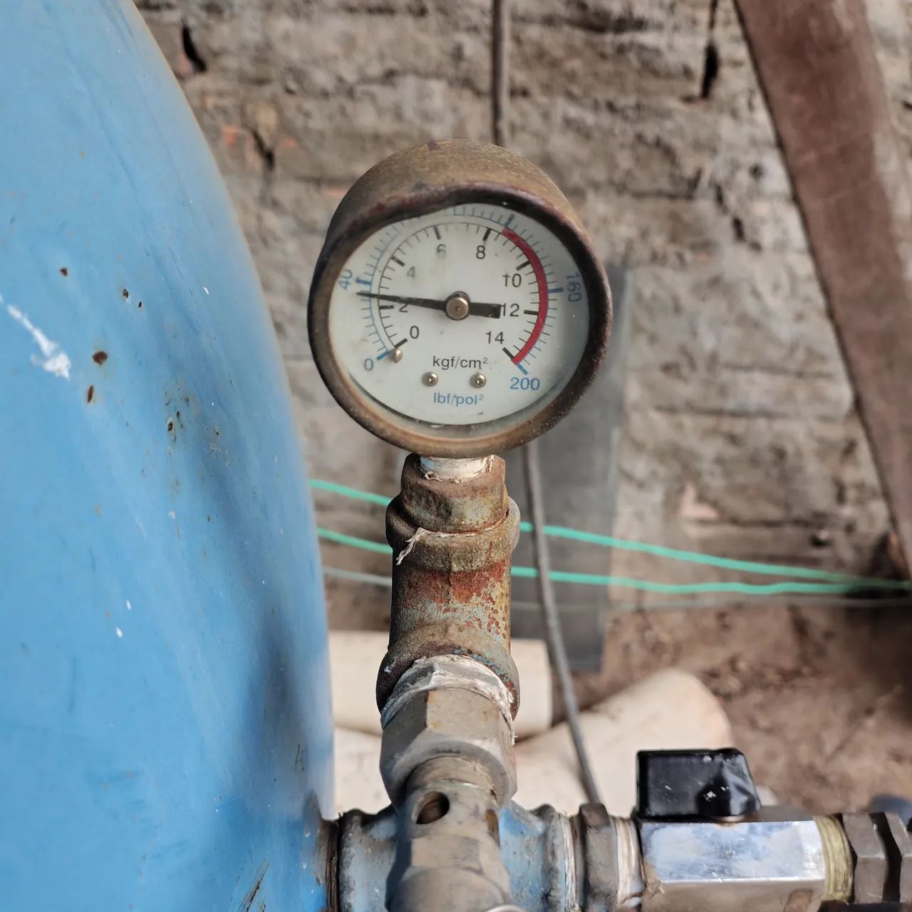 Vendo este compressor de ar de 250 libras  - Foto 4
