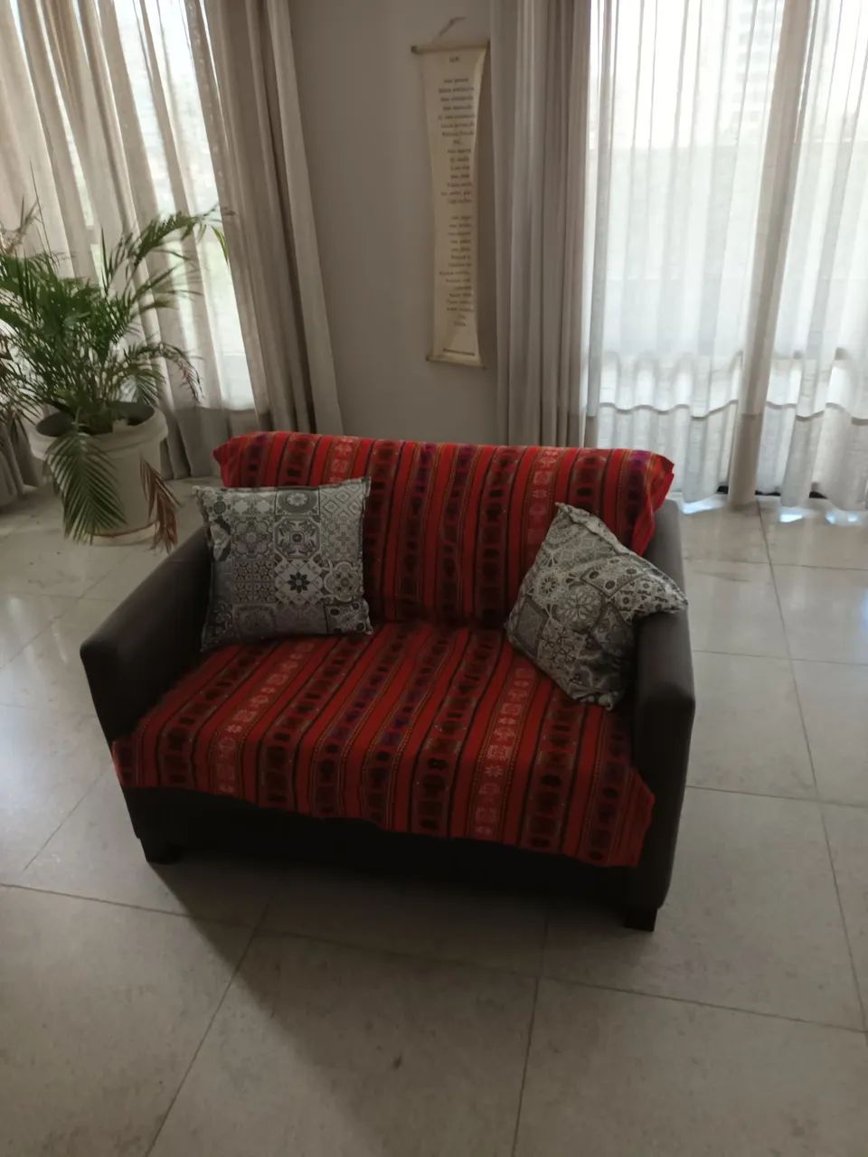 Sofá 2 lugares excelente