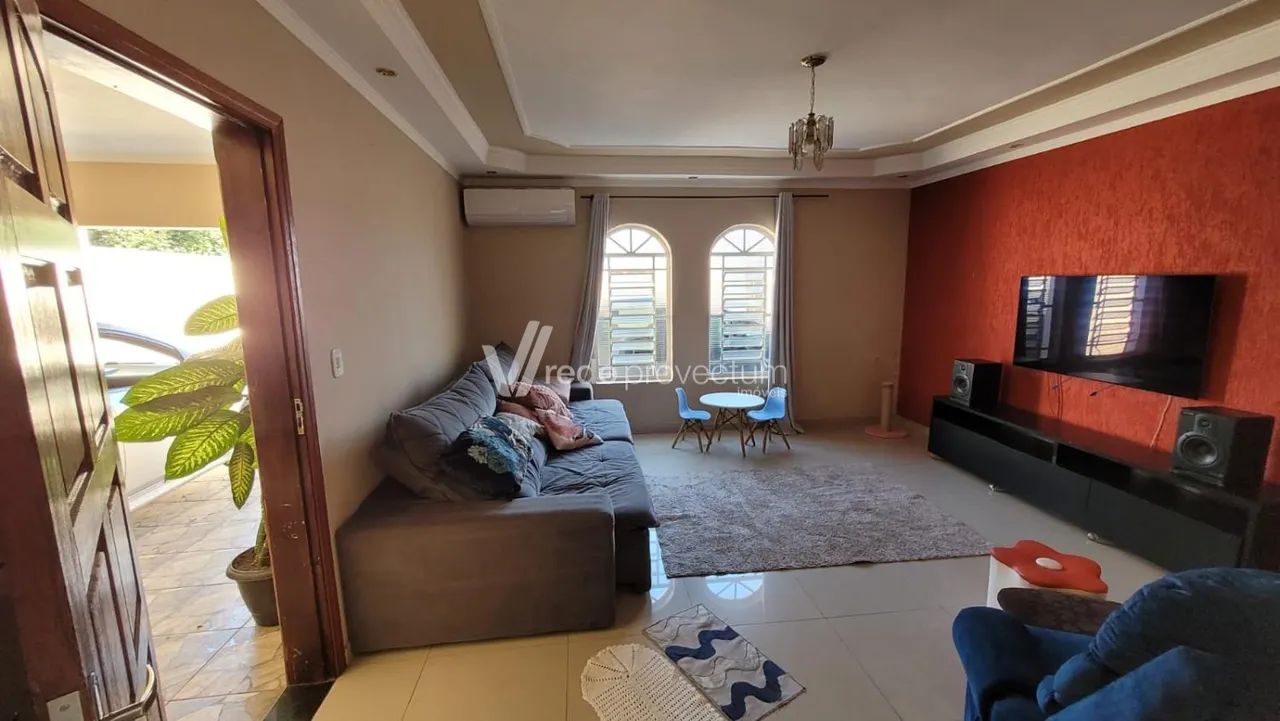 Chácara São Domingos | Casa térrea com 4 dormitórios e 485 m² de terreno