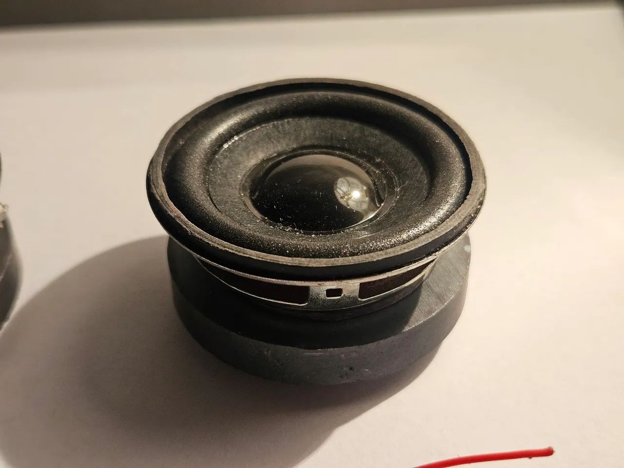 Par de Mini Alto-Falantes Internos com Cabo Conector para Projetos e Eletrônicos - Foto 2