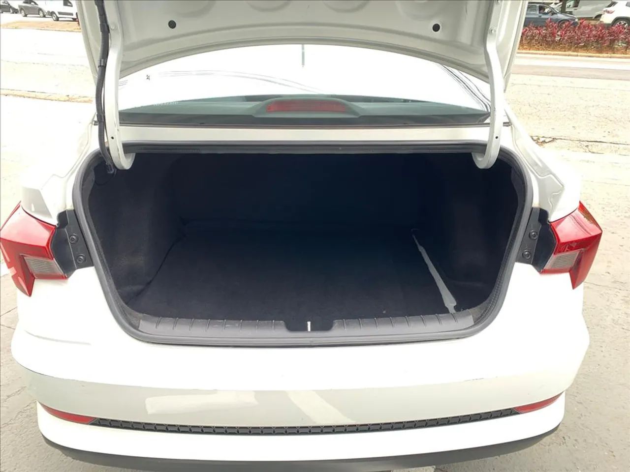 Hyundai HB20S Comfort Plus 1.0 Flex 12V Mec., foto 7 de 19