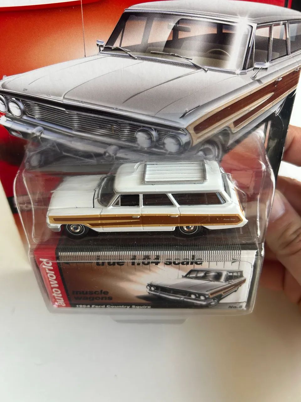 Auto World 1984 Ford Country Squire - Muscle Wagons - Foto 3