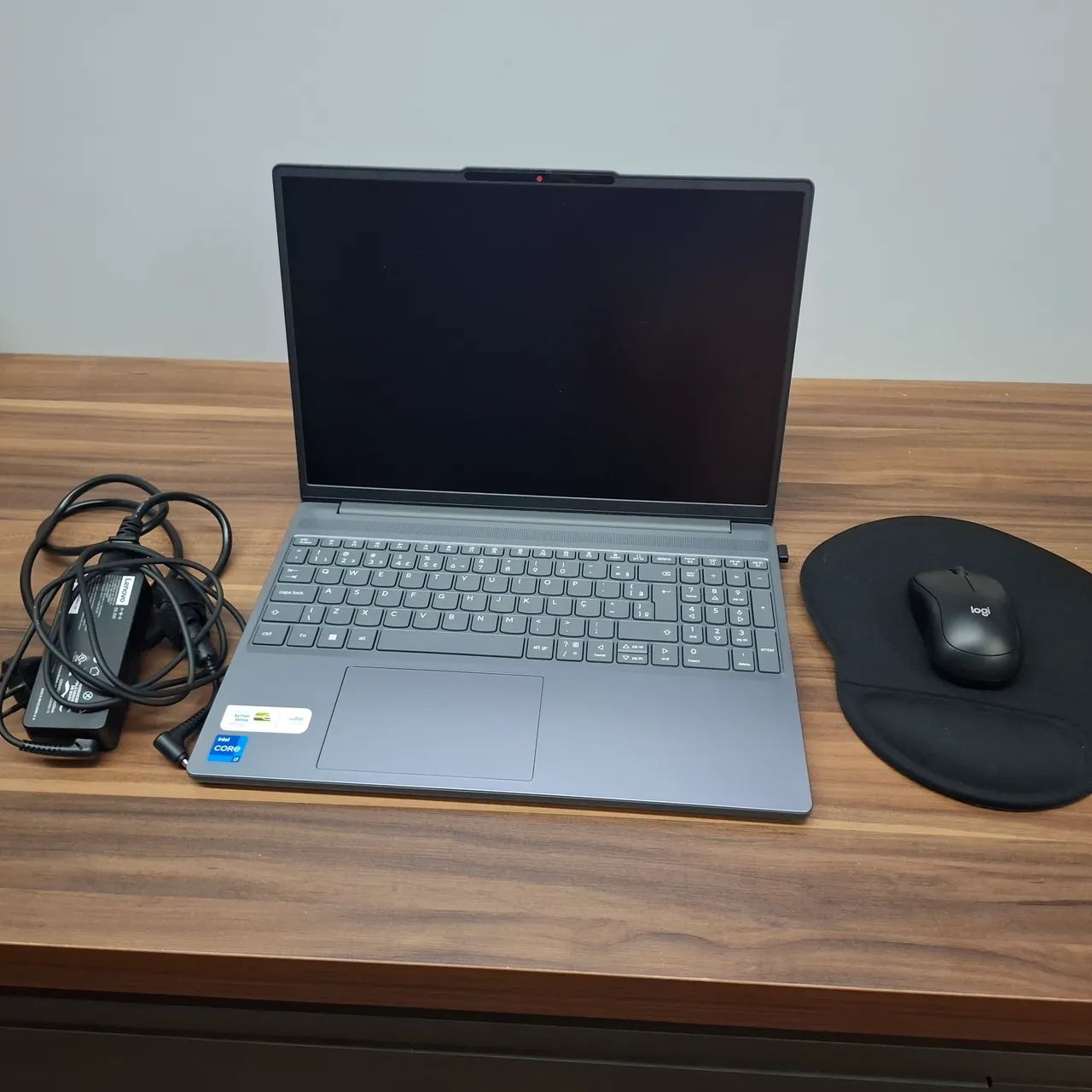 Notebook Lenovo Slim 3/ Processador Intel 7/ 8GB/ 512GB/ Windows