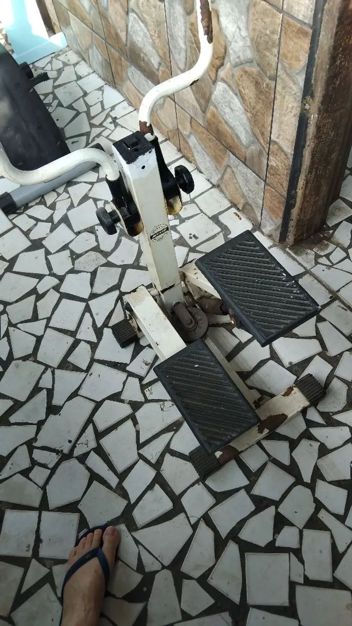 Aparelho para ginástica. 