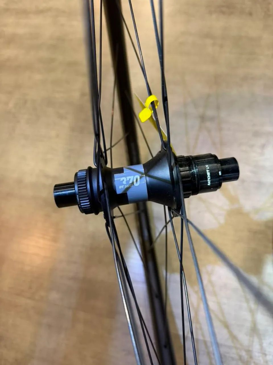 Rodas Carbono Roval C38  TUBELESS NOVAS   - Foto 5