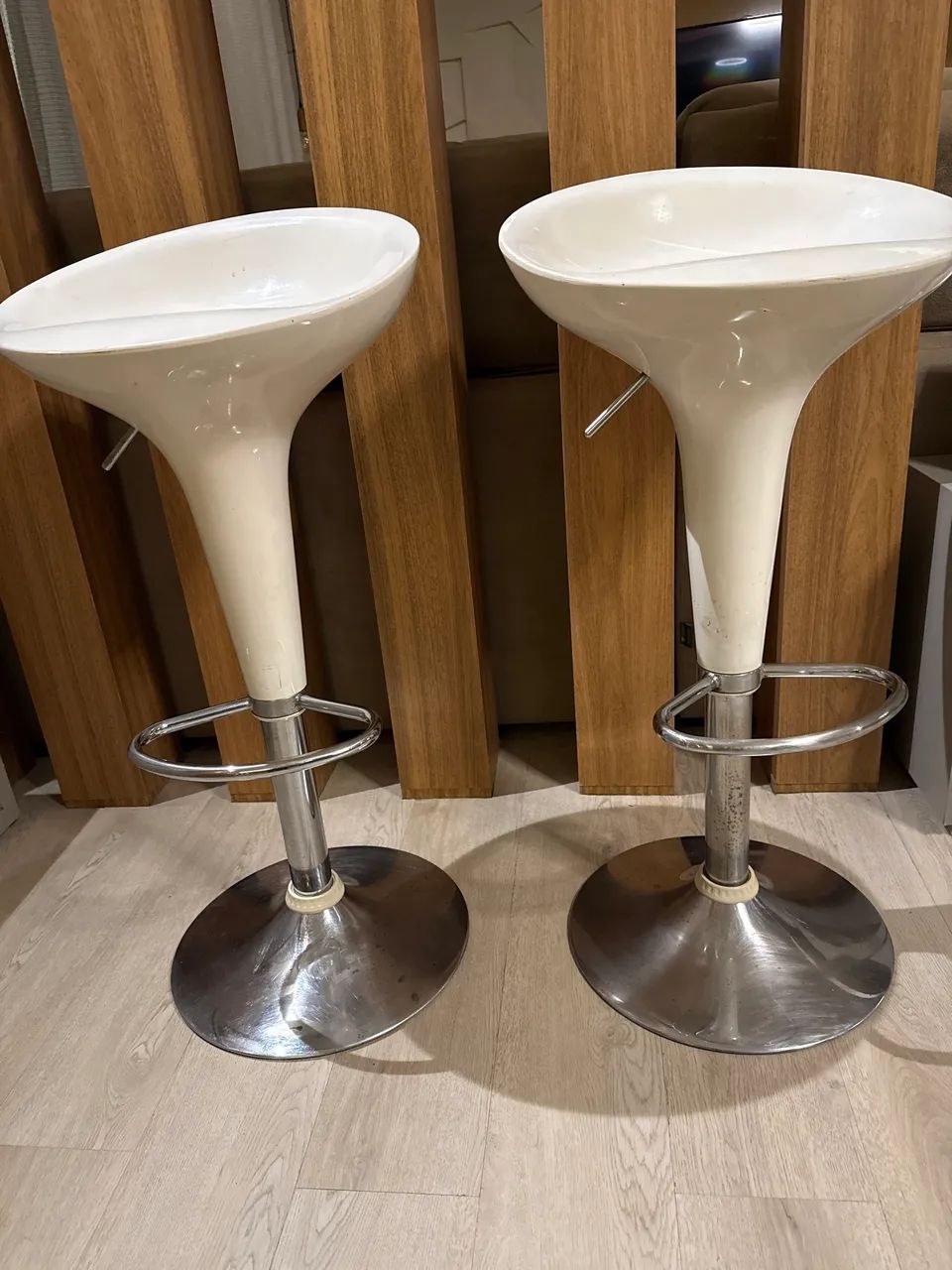 Duas banquetas  - Foto 3