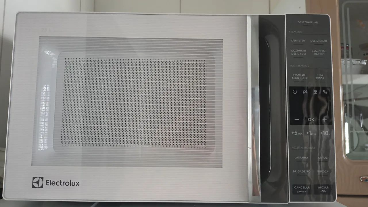 Microondas Eletrolux 23L