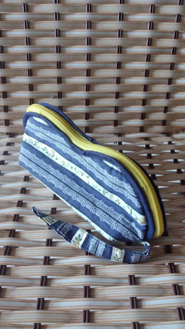 EXCELENTE NECESSAIRE ESTOJO