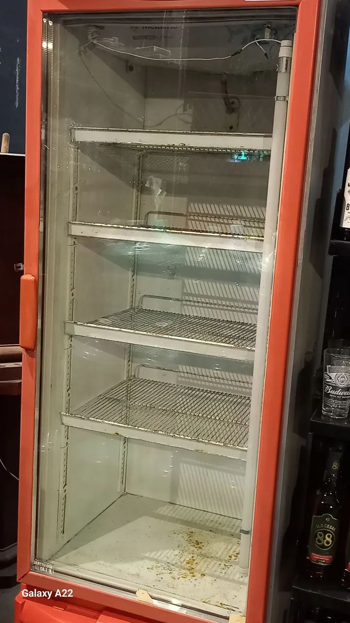 Vendo expositor metalfrio em excelente estado funcionando perfeitamente 127v  - Foto 4