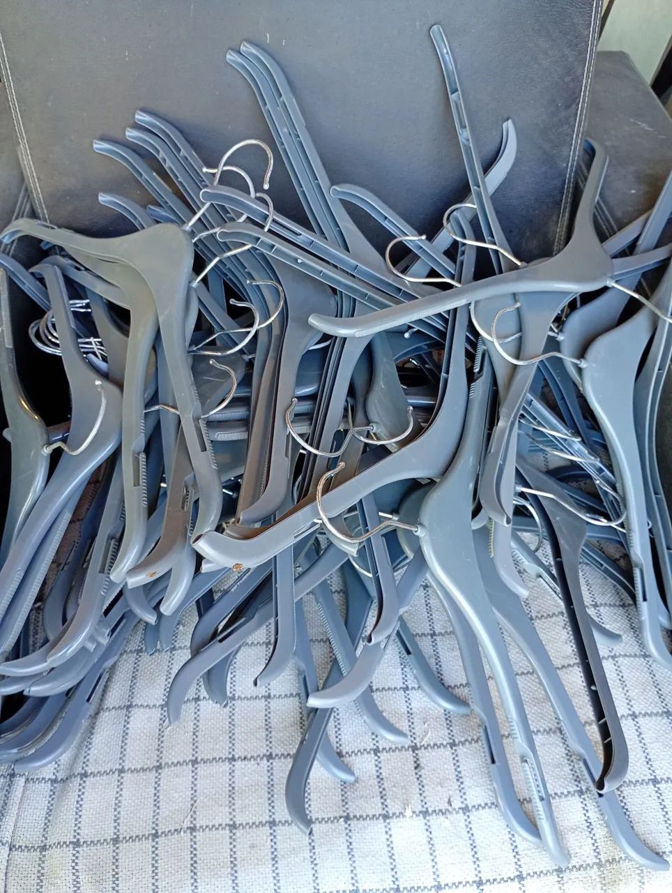 CABIDES PARA ROUPAS: 70 unidades  - Foto 5