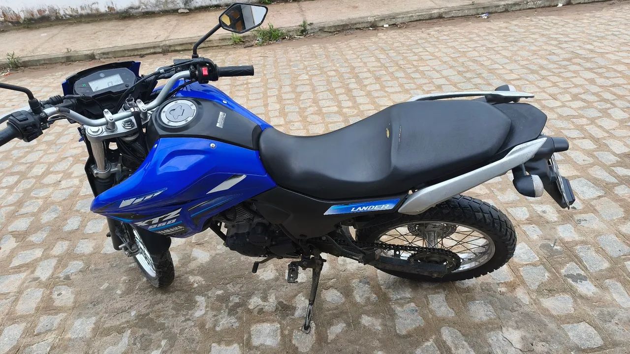 Lander 250 XTZ - Foto 3