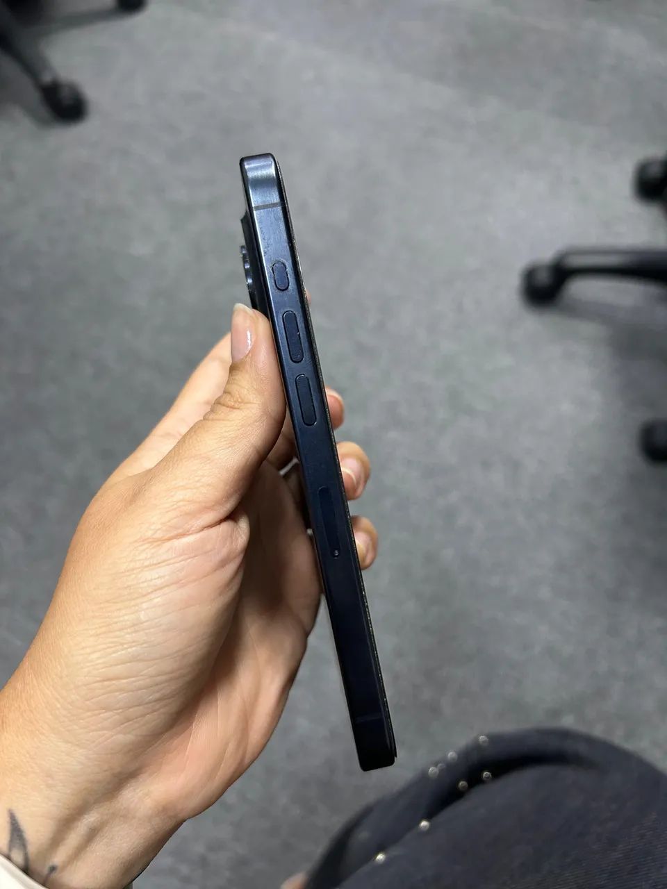 iPhone 15 PRO - Foto 5