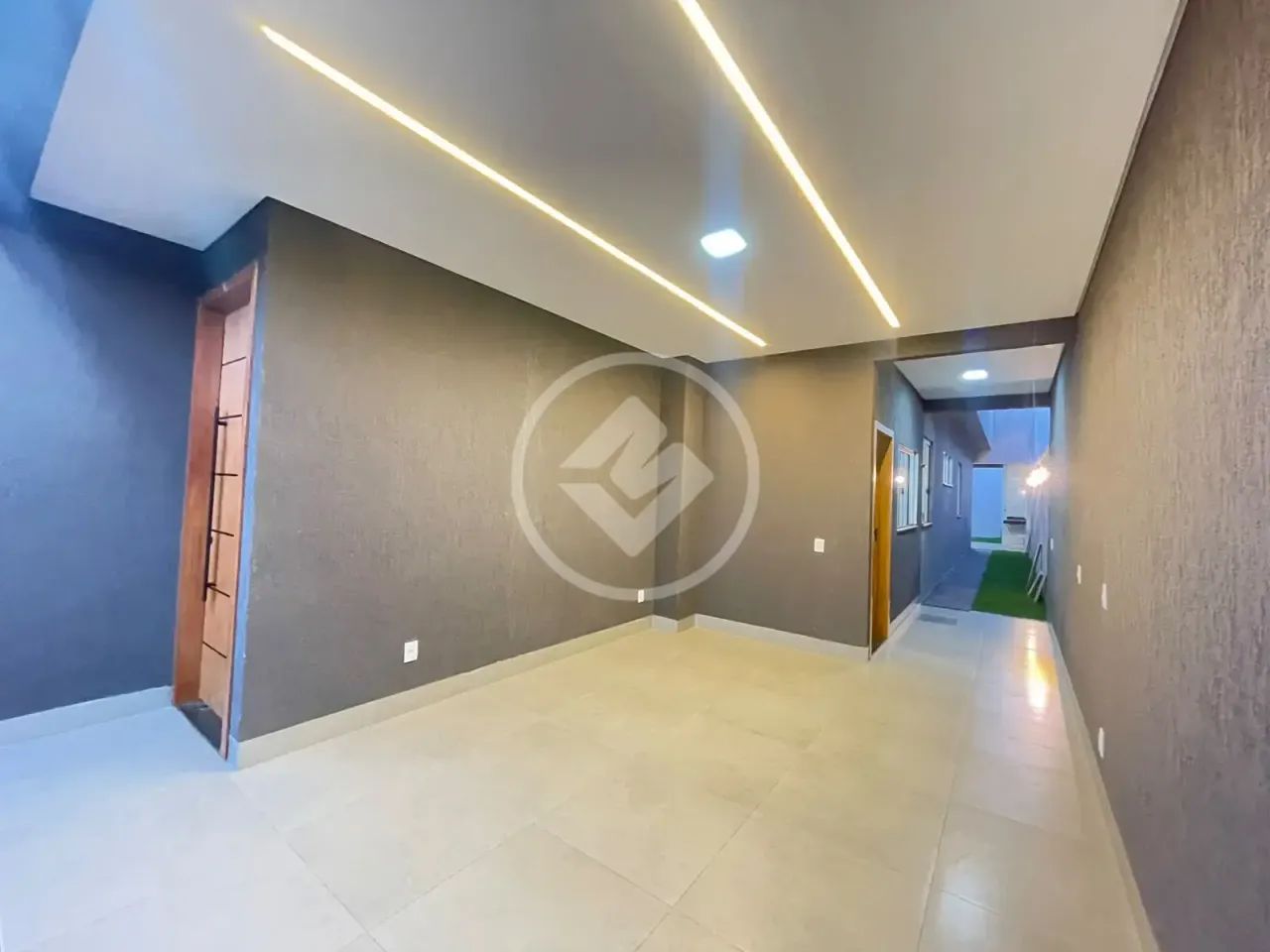 CASA COM PISCINA E 3 SUITES NO SETOR VILA MARIANA codigo: 374296 - Foto 4